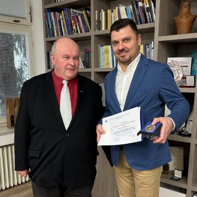 Ocenenie pre fakultu, ÚMKTKE a prof. Čukana od krajanov z Rumunska